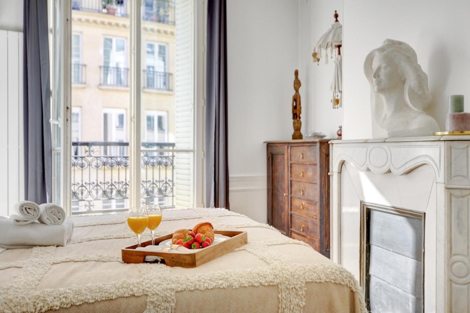 Bnbnook - Stylish 2br - Pompidou & De Apartment
